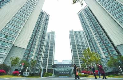 皖水公寓是高新区最大的公租房项目,共2600套,配有生活必备的家具